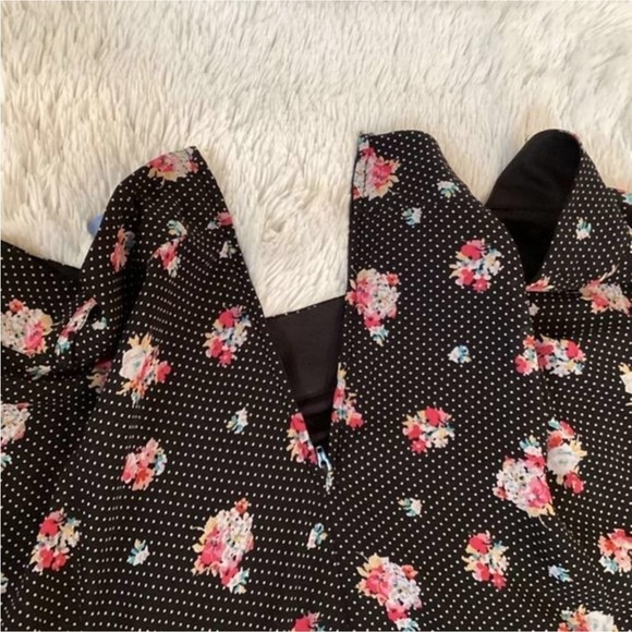 Torrid floral skirt short front long‎ in back NWT woman’s size 22 belt h… - Picture 4 of 12